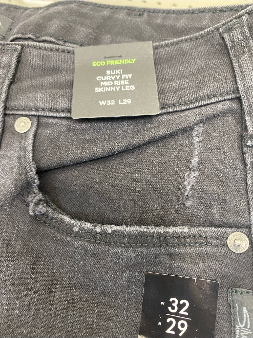 Silver Jeans Black Suki Curvy Mid Rise Skinny Denim Jeans Sz 32/29 Distressed - Picture 12 of 12